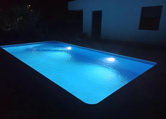 Villa Lio Mit Pool Linardici