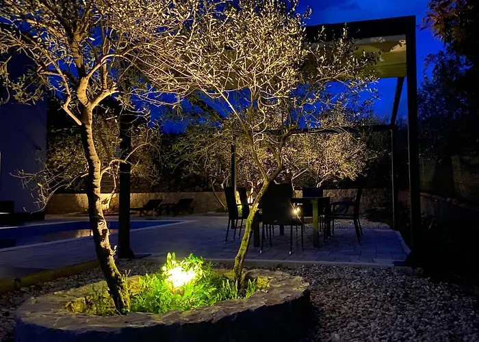 Villa Lio Mit Pool *